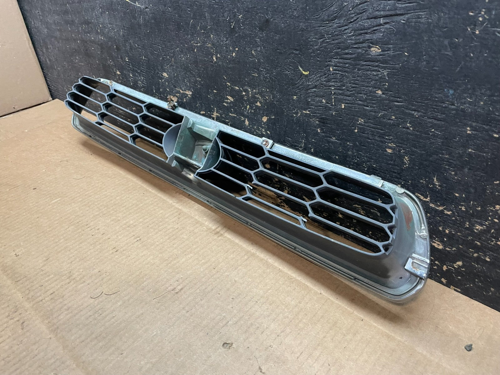 1998 to 2003 Subaru Legacy Front Grill Grille AA91515