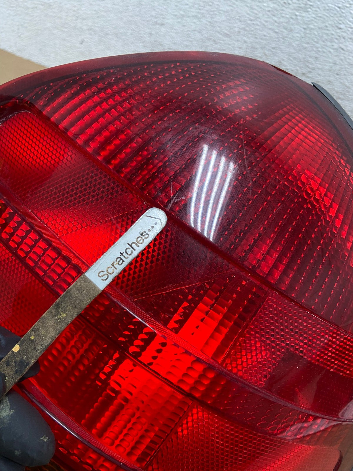 1998-2003 Ford Crown Victoria Right Passenger Rh Side Tail Light AG1276 LK3