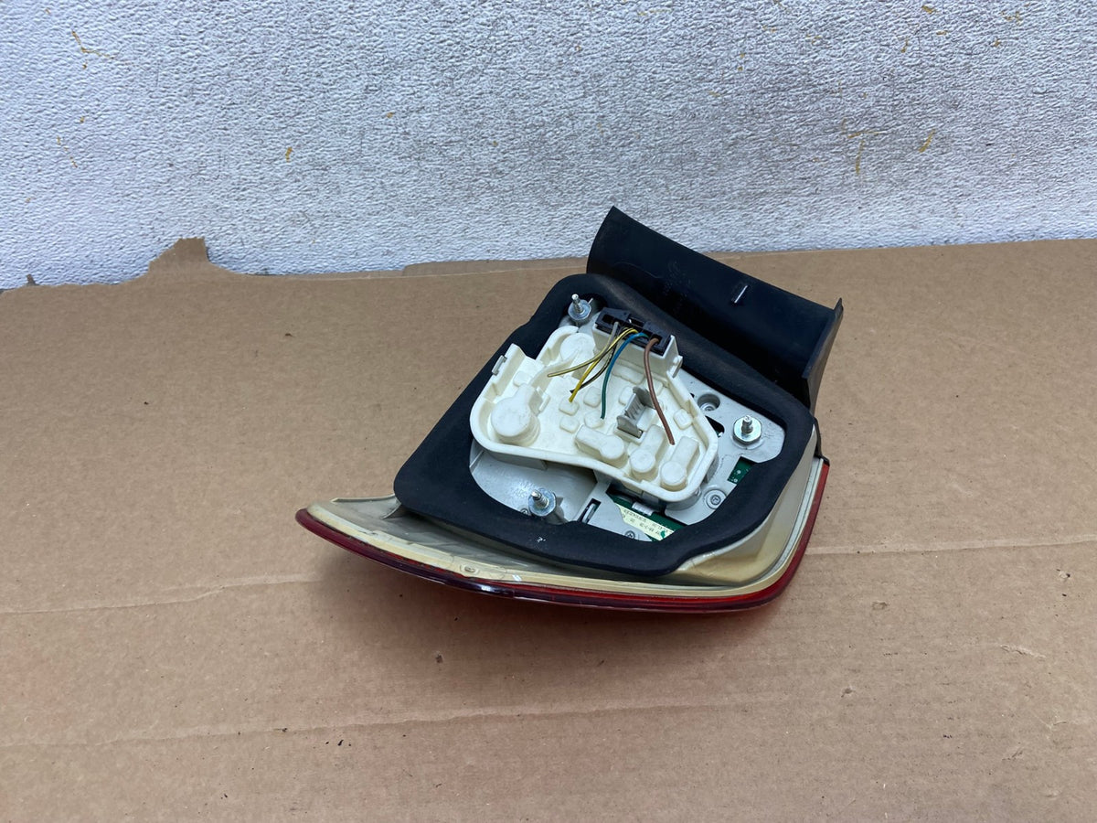 2009 2010 BMW 323i 325i 328i 335i 3 Series Left Driver Tail Light AH7743 LK3