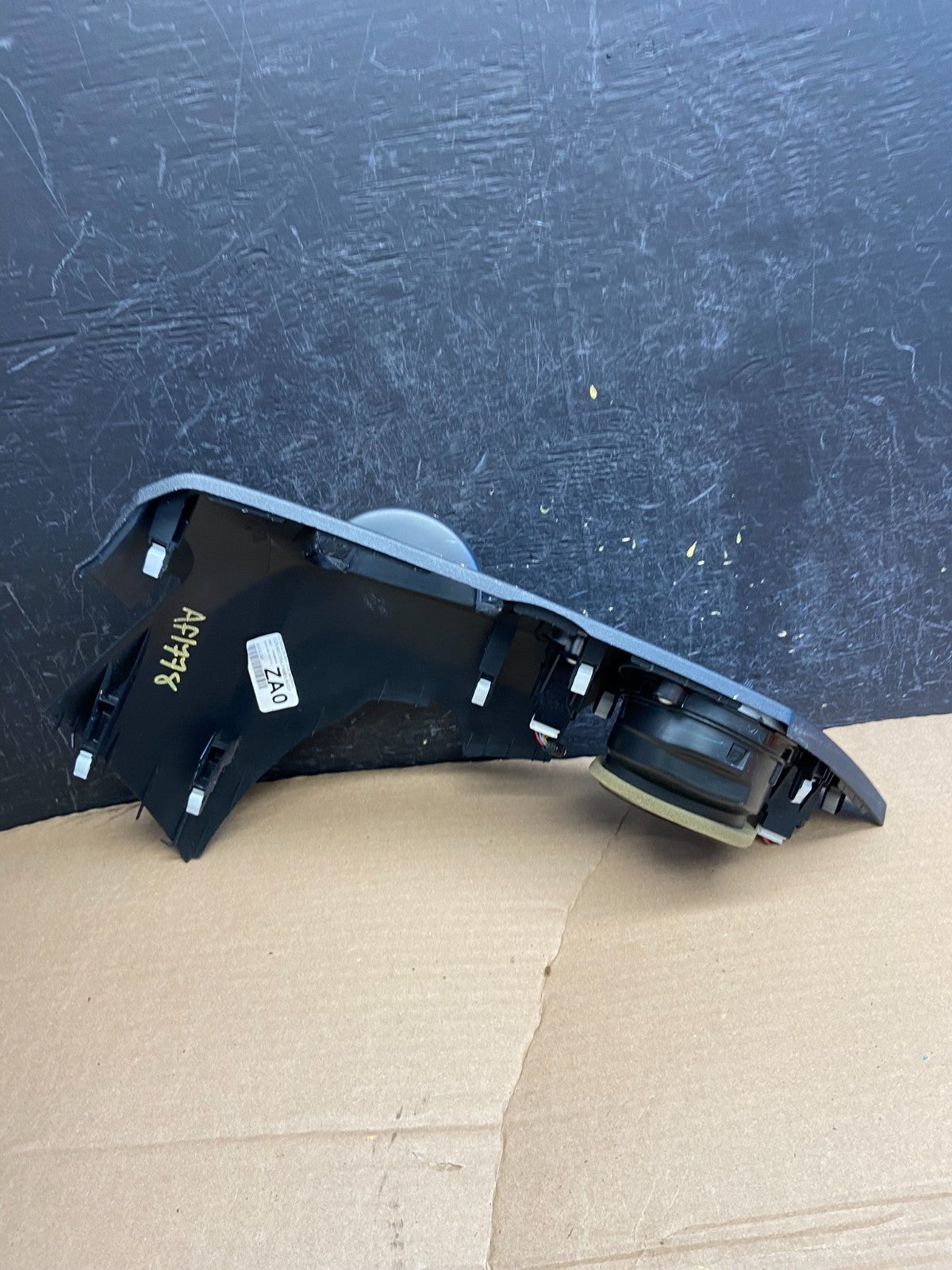 2009-2015 Honda Pilot Left Dash Vent Center Panel Bezel Hazard Button AF1778 DG4