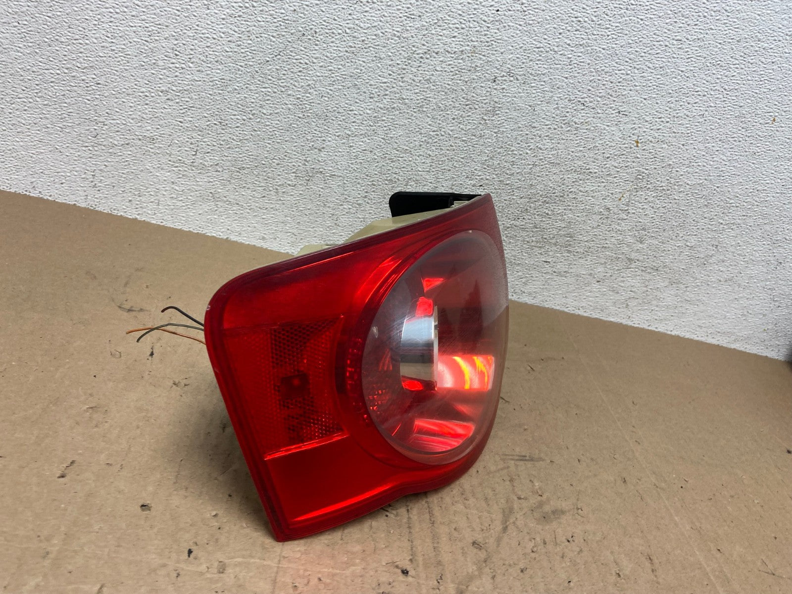 2005-2007 Volkswagen Jetta Sedan Left Driver Side Tail Light AE6160 LK2
