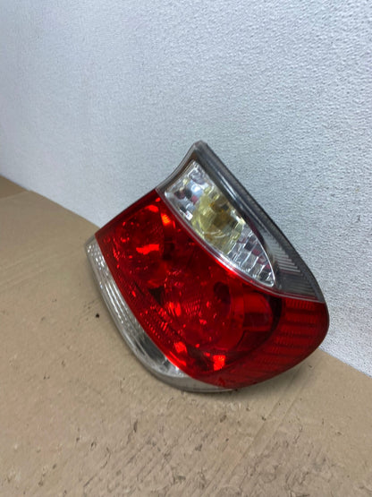 2005 to 2006 Toyota Camry Tail Light Right Passenger Side AF2839 LK1
