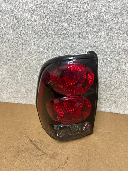 2002 to 2009 Chevrolet Trailblazer Left Driver LH Side Tail Light AD5990 LK0