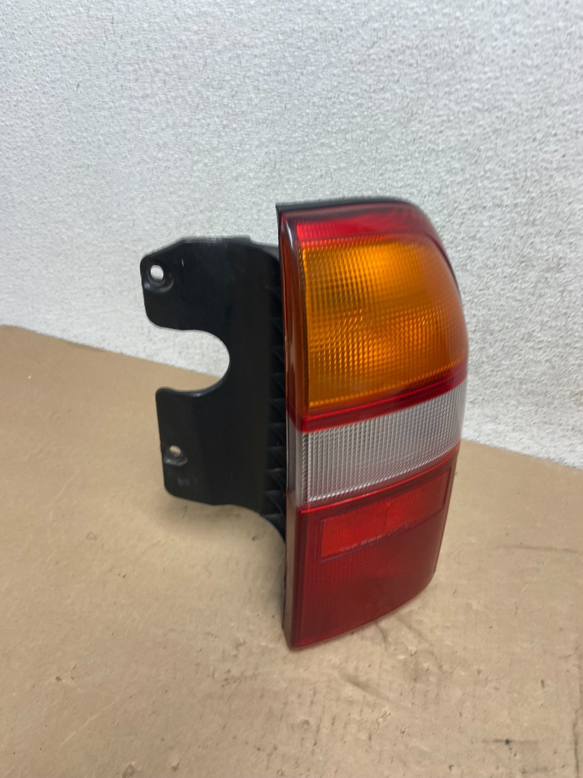 1999 to 2003 Suzuki XL-7 Vitara Right Passenger RH Side Tail Light AG4677 DW2