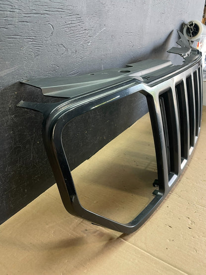 2008 2009 2010 2011 2012 Jeep Liberty Front Upper Grill Grille AD5739 DG2