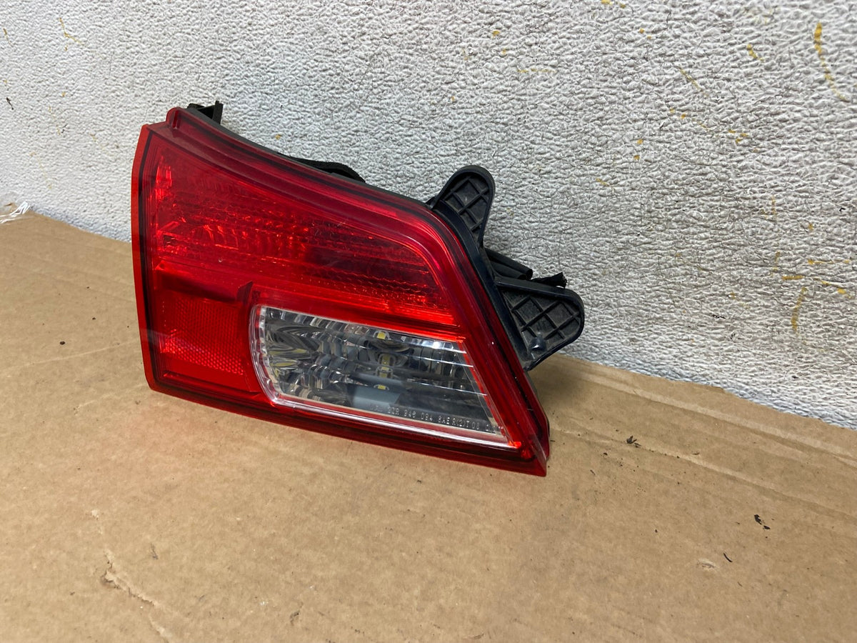 2010-2014 Subaru Outback Left Driver Lh Side Inner Tail Light AH8349 LK2