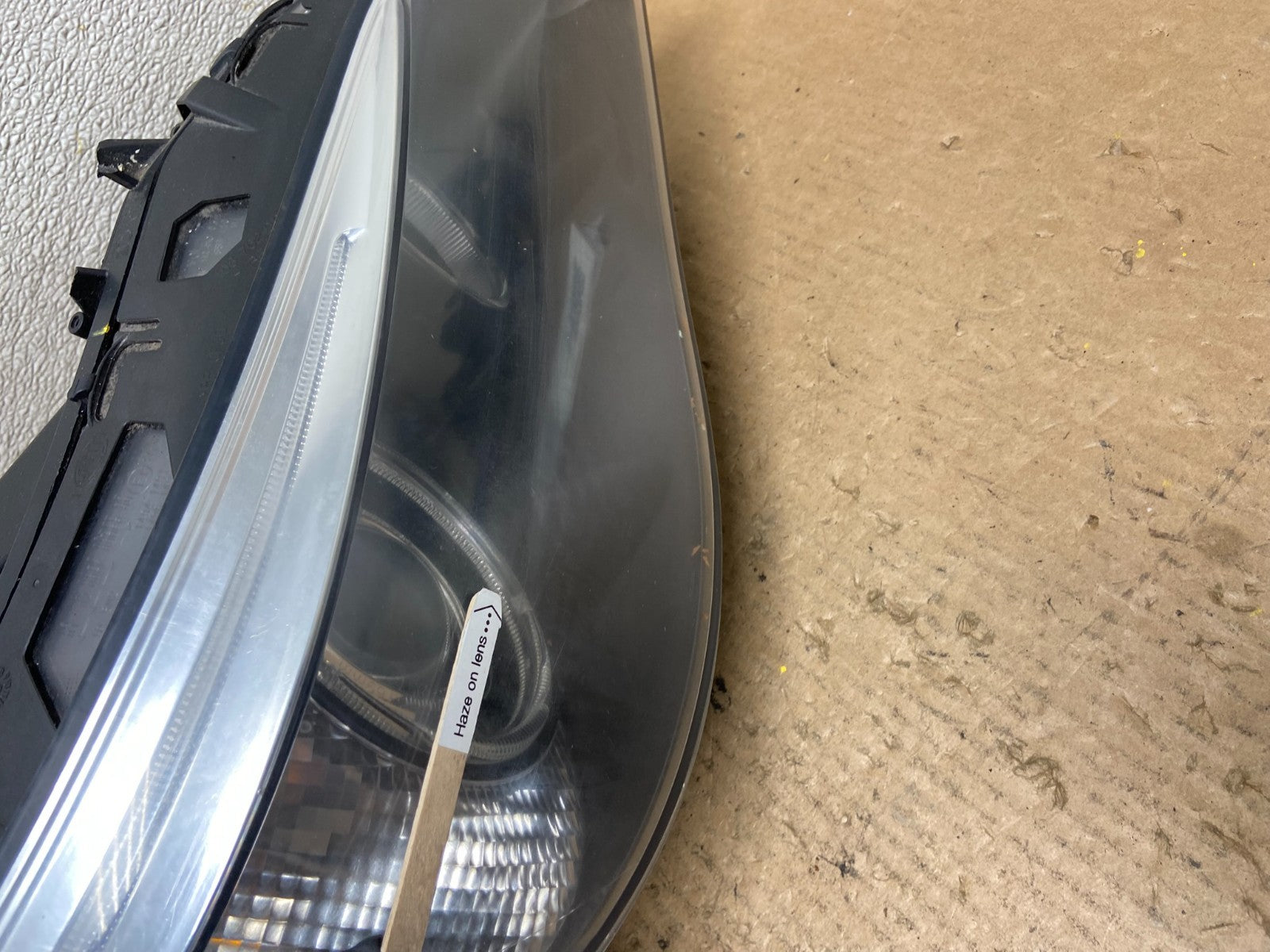 2004 to 2007 BMW 525i 5 Series Headlight Right Passenger Xenon AFS Z9587 DW4