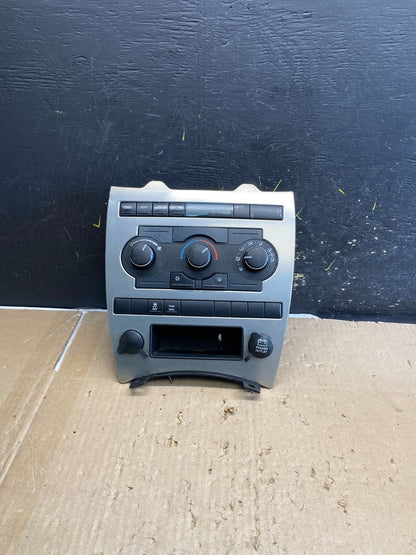 2005 to 2007 Jeep Commander Grand Cherokee A/C Climate Control Bezel ab2218 DG0