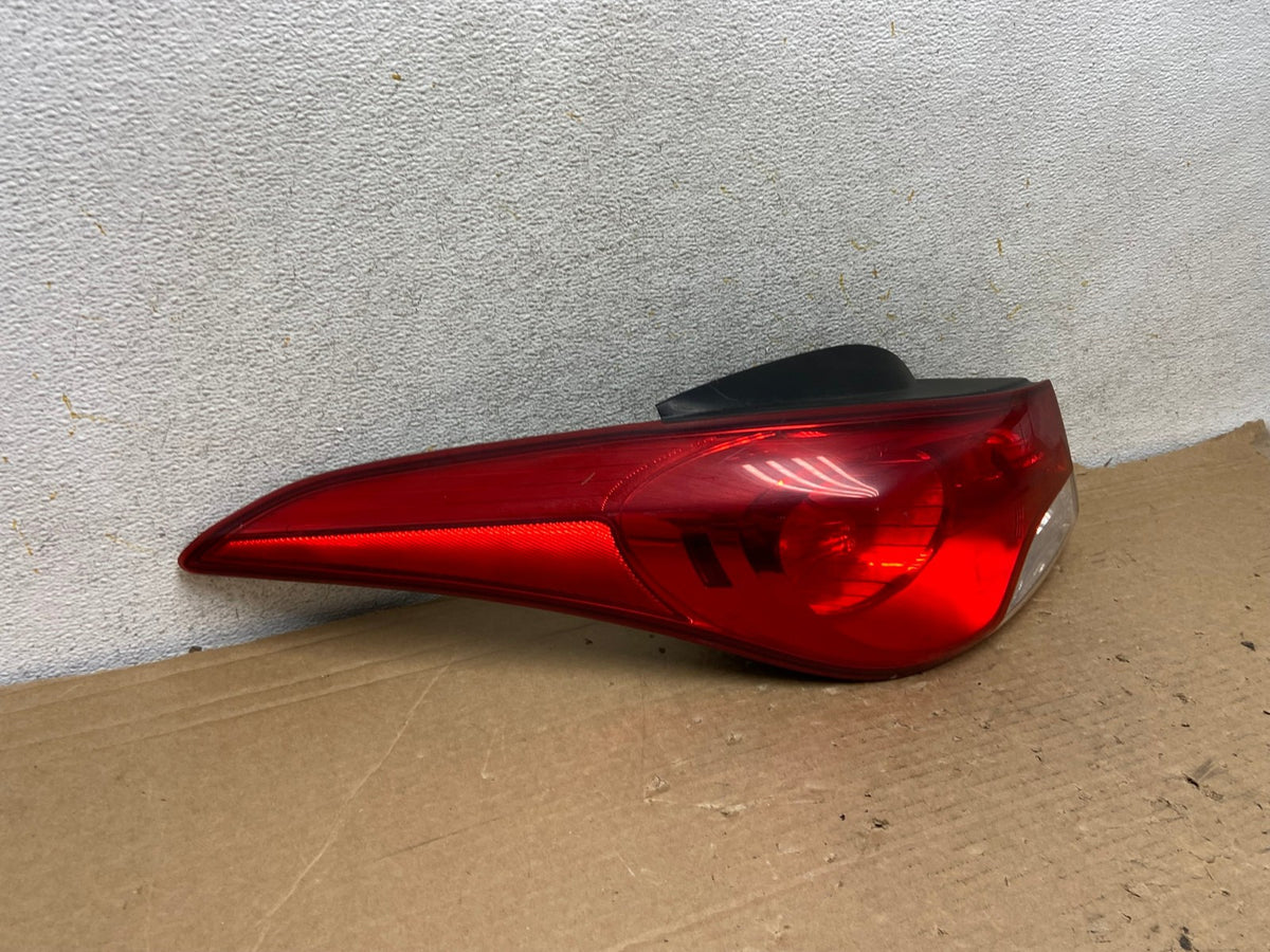 2011 2012 2013 Hyundai Elantra Sedan Left Driver Side Tail Light AH8536 LK1