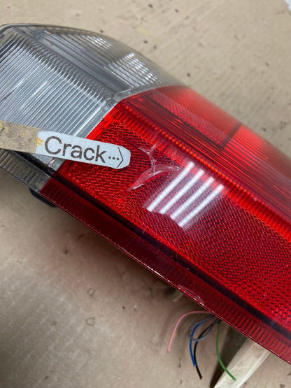 2001 - 2004 Volvo XC70 V70 Right Passenger Side LH Tail Light AG6946 LK4