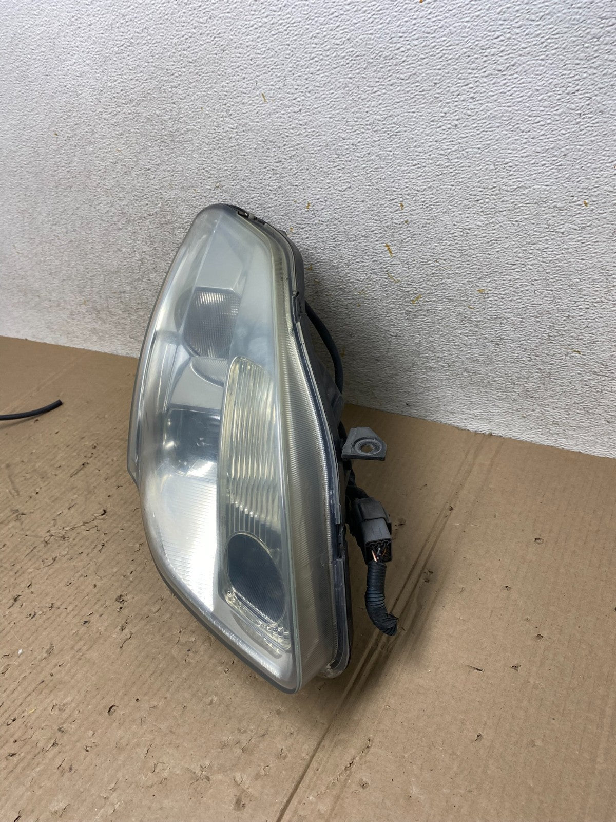 2004 2005 2006 Nissan Maxima Right Passenger Side Headlight Xenon HID AJ1849 LK1