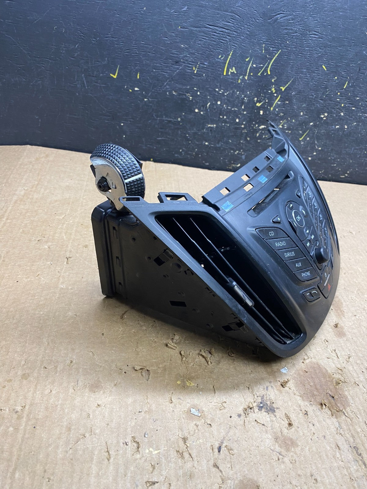 2013 2014 2015 2016 Ford Escape Dash Radio Control Panel Bezel Z4540 DG1
