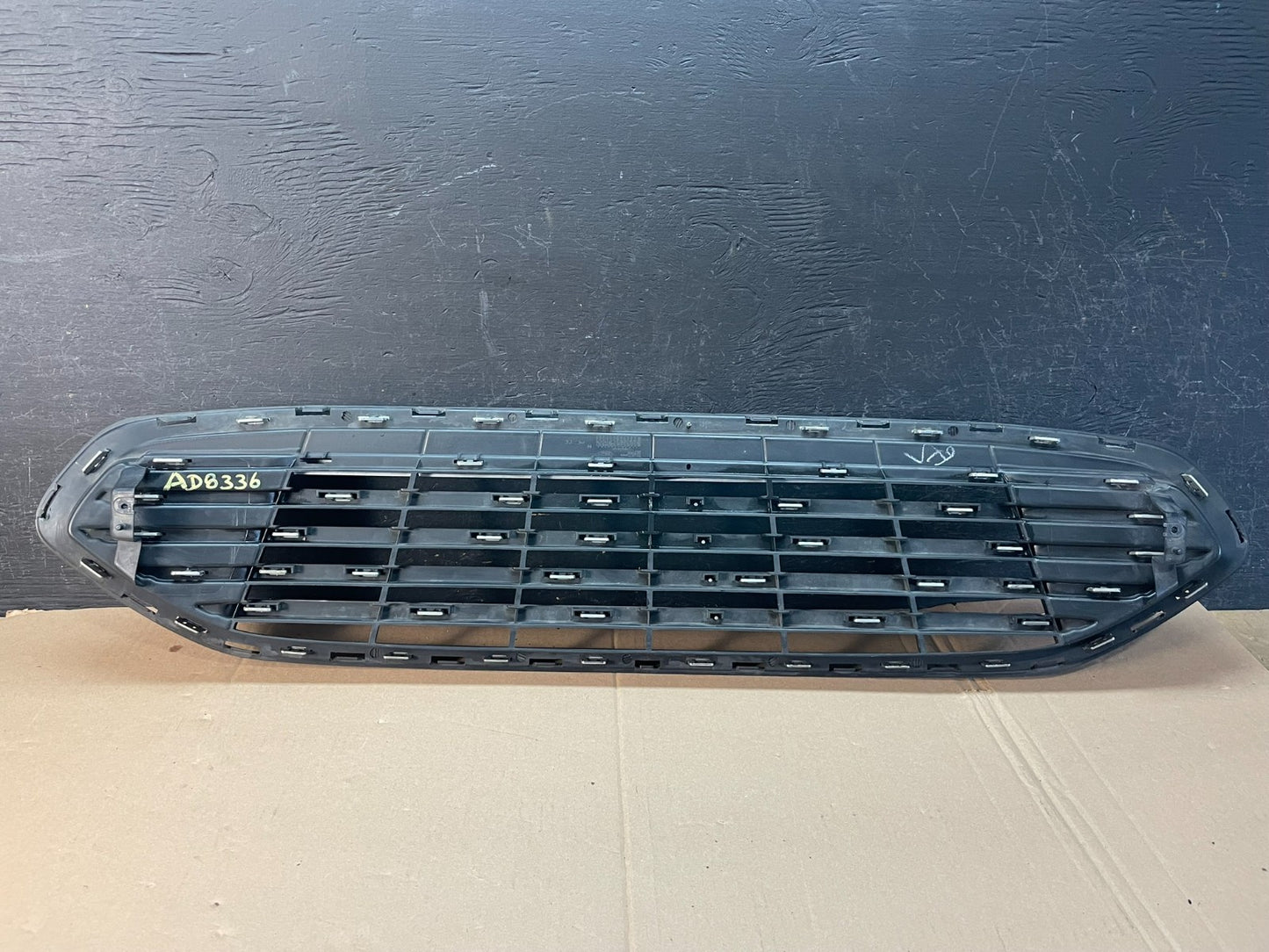 2013 to 2016 Ford Fusion Front Upper Grille Chrome Grill Bumper ad8336 DG3