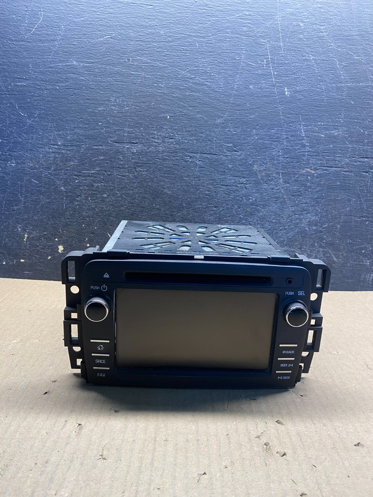 2013 to 2017 Chevrolet Traverse Am Fm Cd Player Radio Screen Display AI5051 DW0