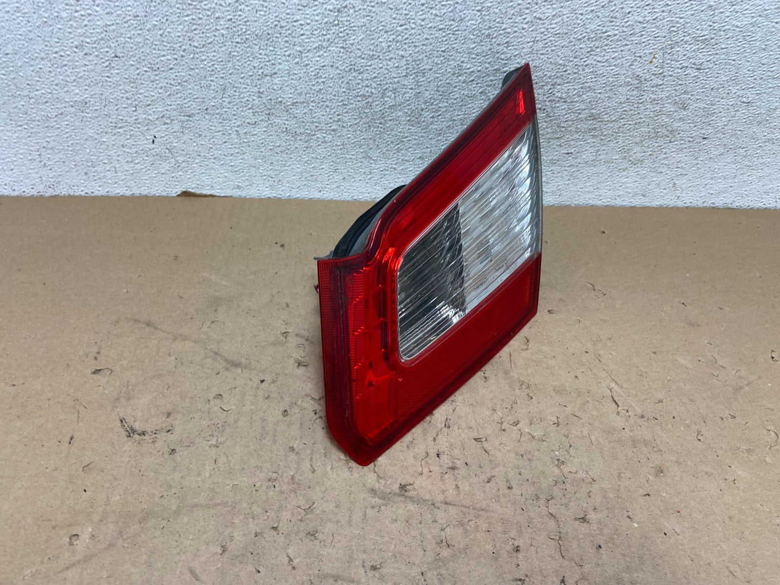 2009-2012 Mitsubishi Galant Right Passenger RH Inner Tail Light AG43352