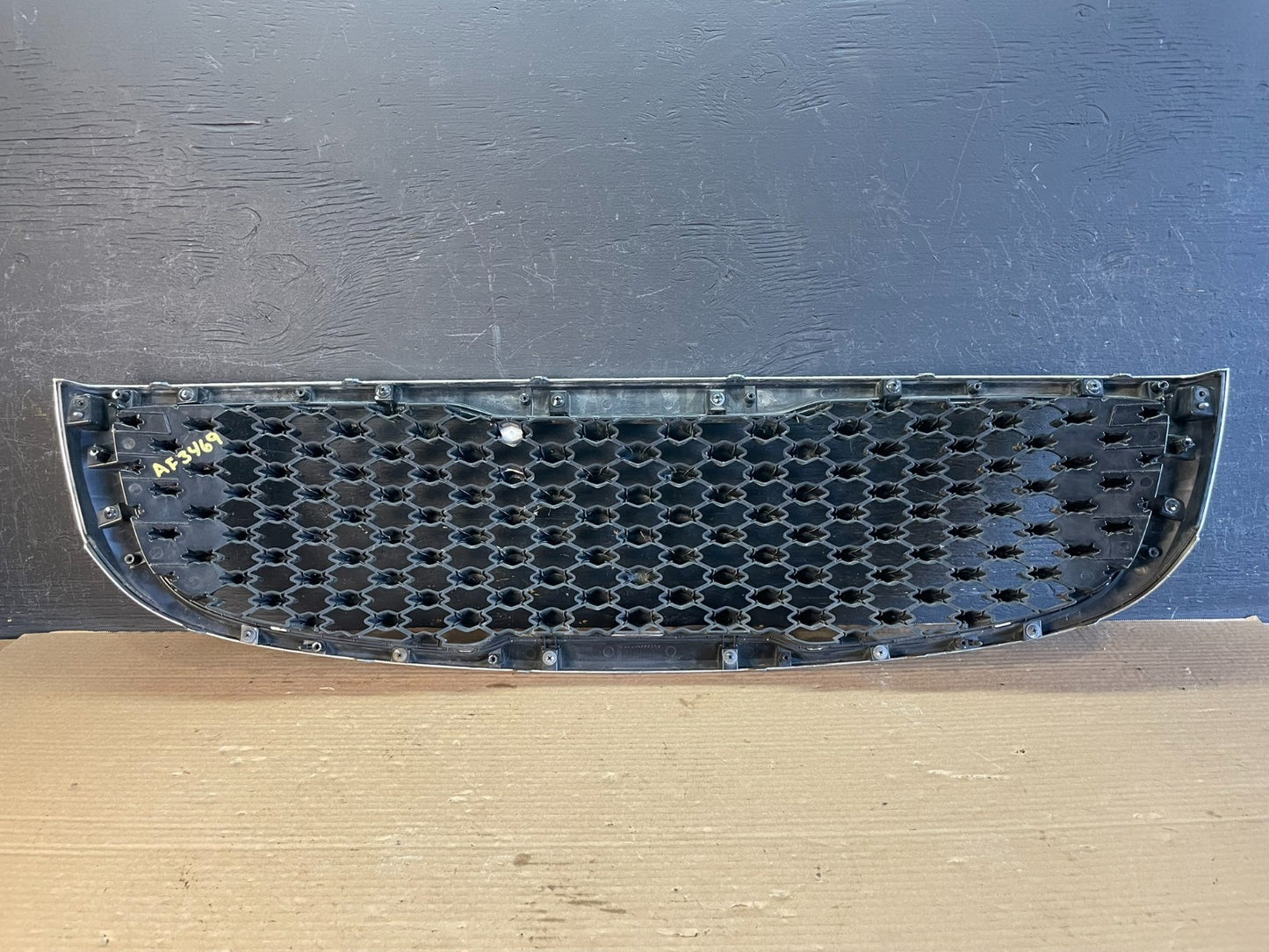 2015 to 2018 Kia Sedona Front Upper Grill Grille AF3469 DG3