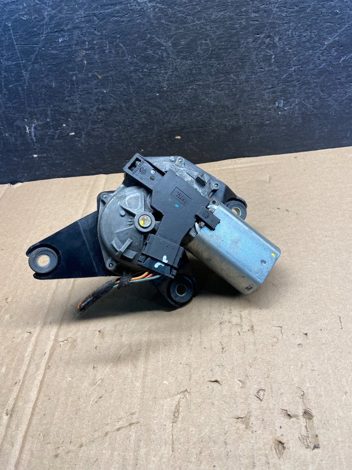 2006-2013 Mercedes GL450 ML350 Rear Glass Windshield Wiper Motor AE2320 DG4