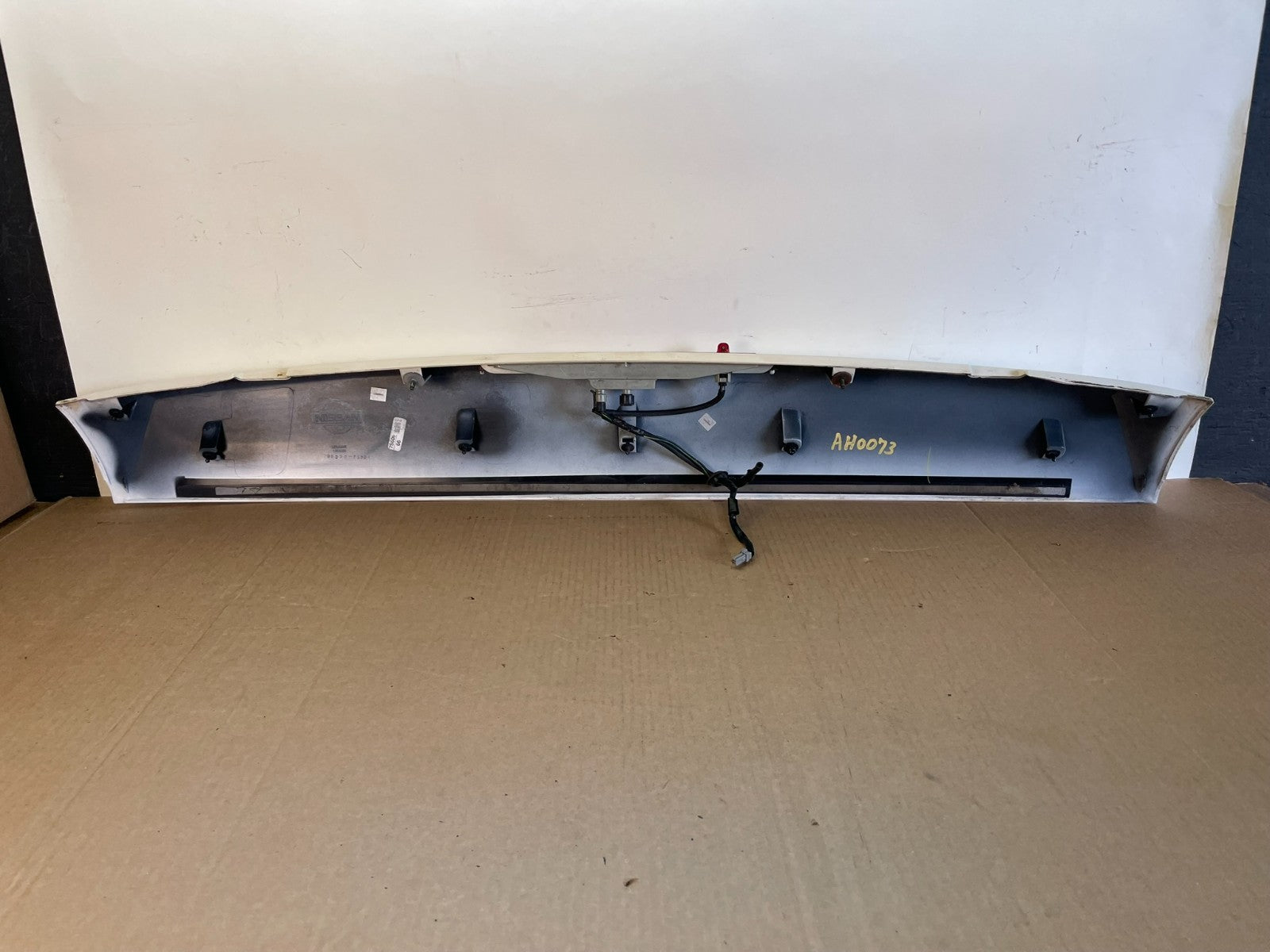 2004 to 2010 Infiniti QX56 Rear Tailgate Liftgate Spoiler Wing W/Light AH0073 DG3