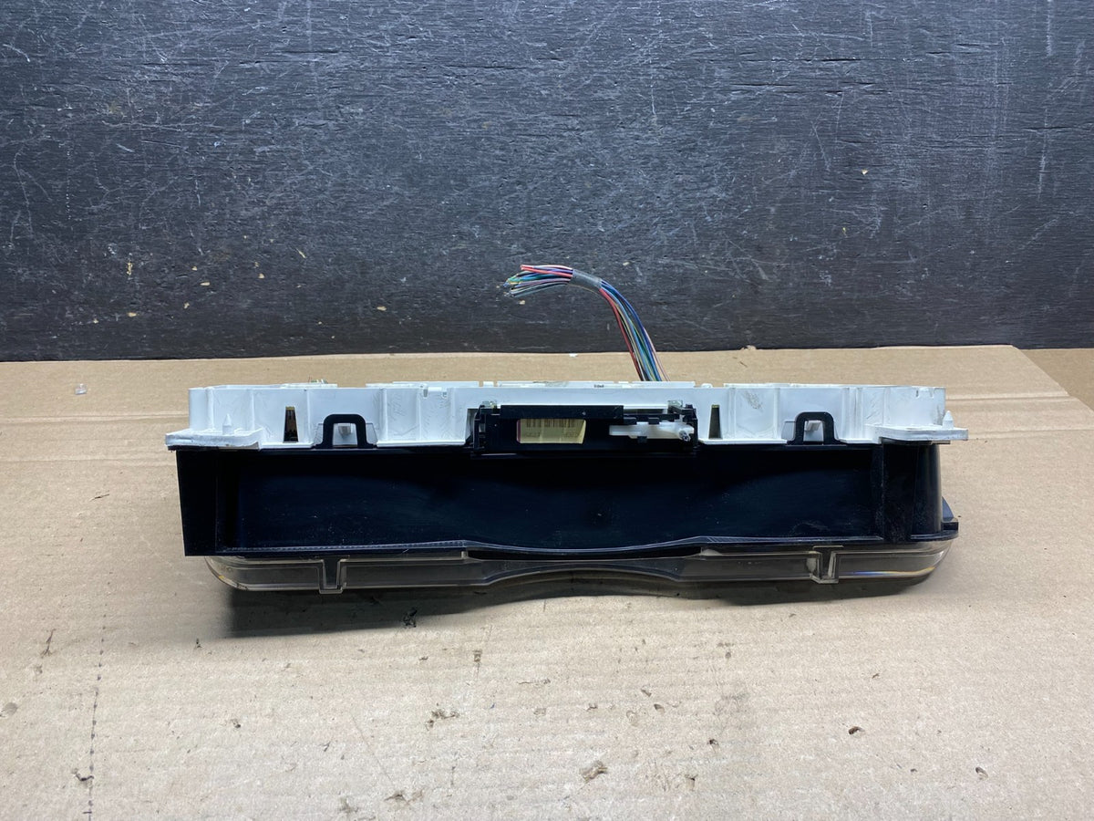 2004 to 2008 Ford E150 E250 Gauge Speedometer Cluster AH7553 DG4