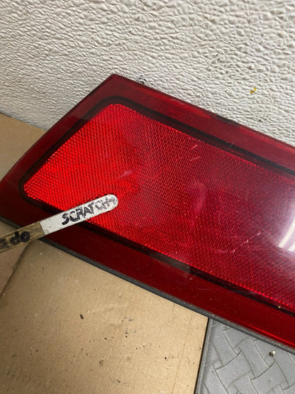 1997 1998 1999 Mercury Grand Marquis Trunk Lid Center Tail Light C6033 PS3