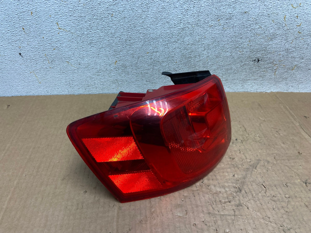 2011 to 2014 Volkswagen Jetta Left Driver LH Side Tail Light AI5519 LK2
