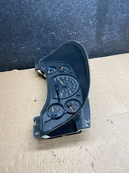 2003 to 2007 Chevrolet Express Speedometer Cluster Gauge ai3068 DG2