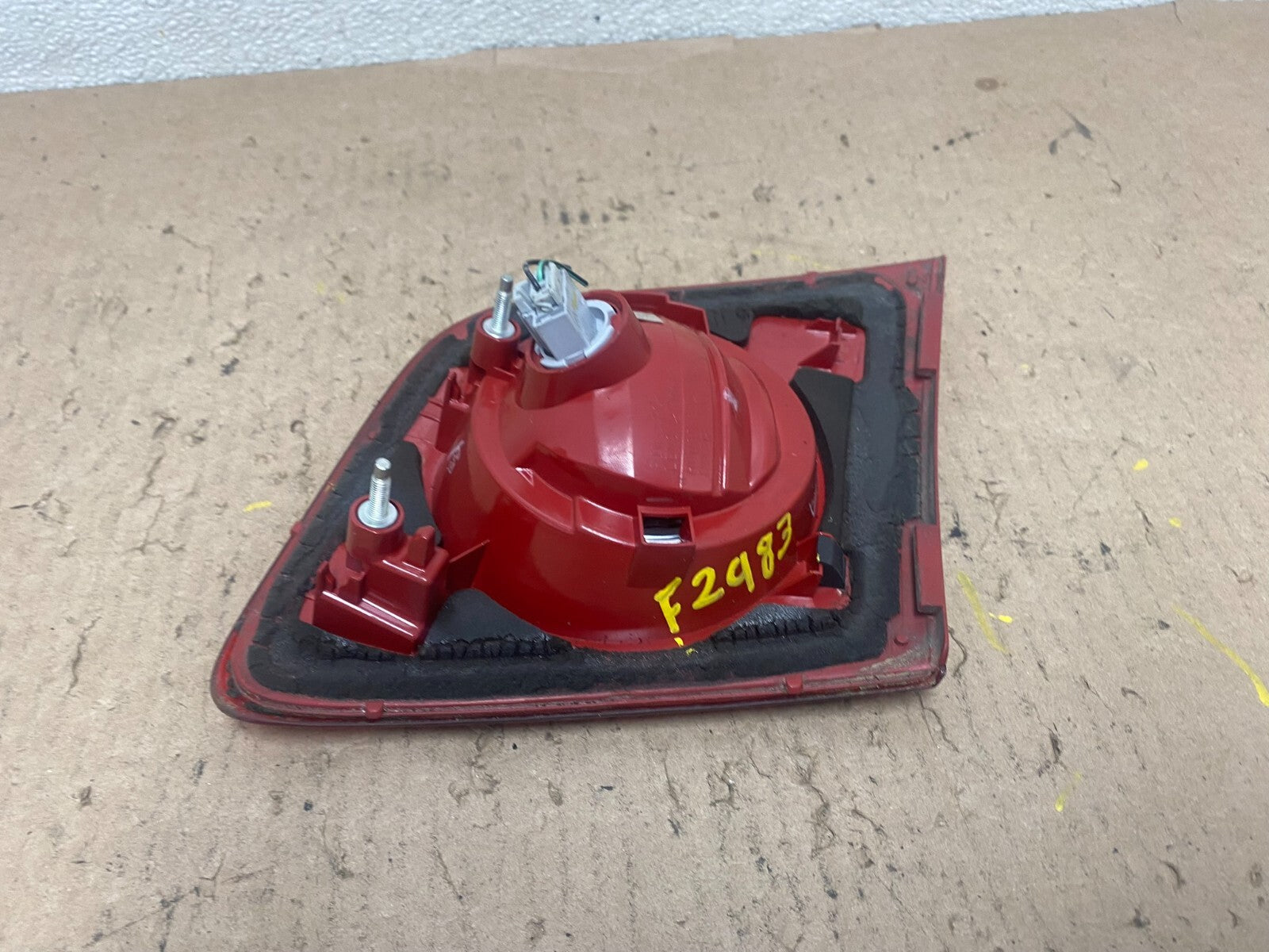 2004 2005 2006 Mazda 3 Sedan Left Driver LH Side Tail Light inner F2983 DG16