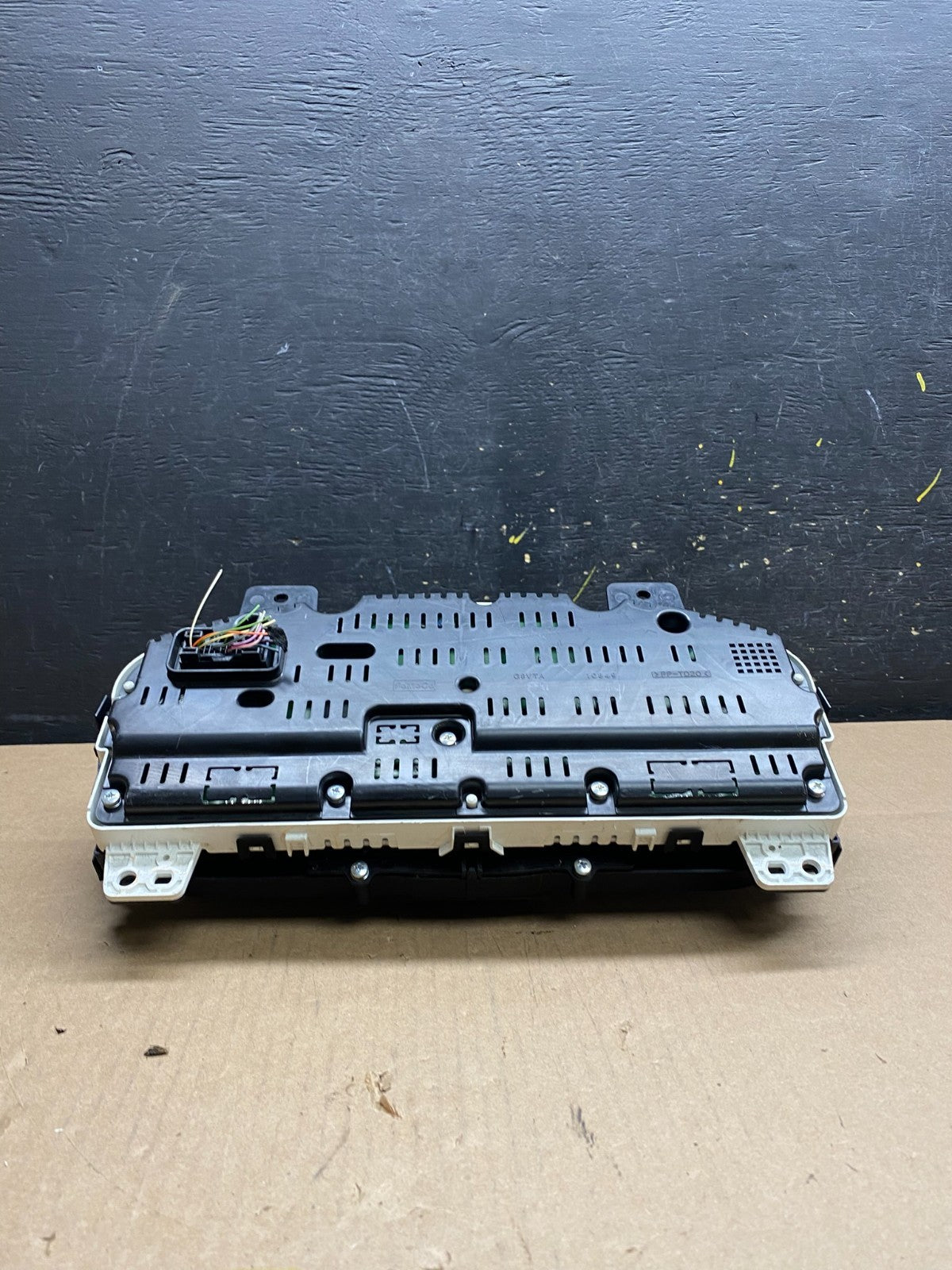 2013 to 2019 Lincoln MKT Speedometer Instrument Gauge Cluster t4421 DG5