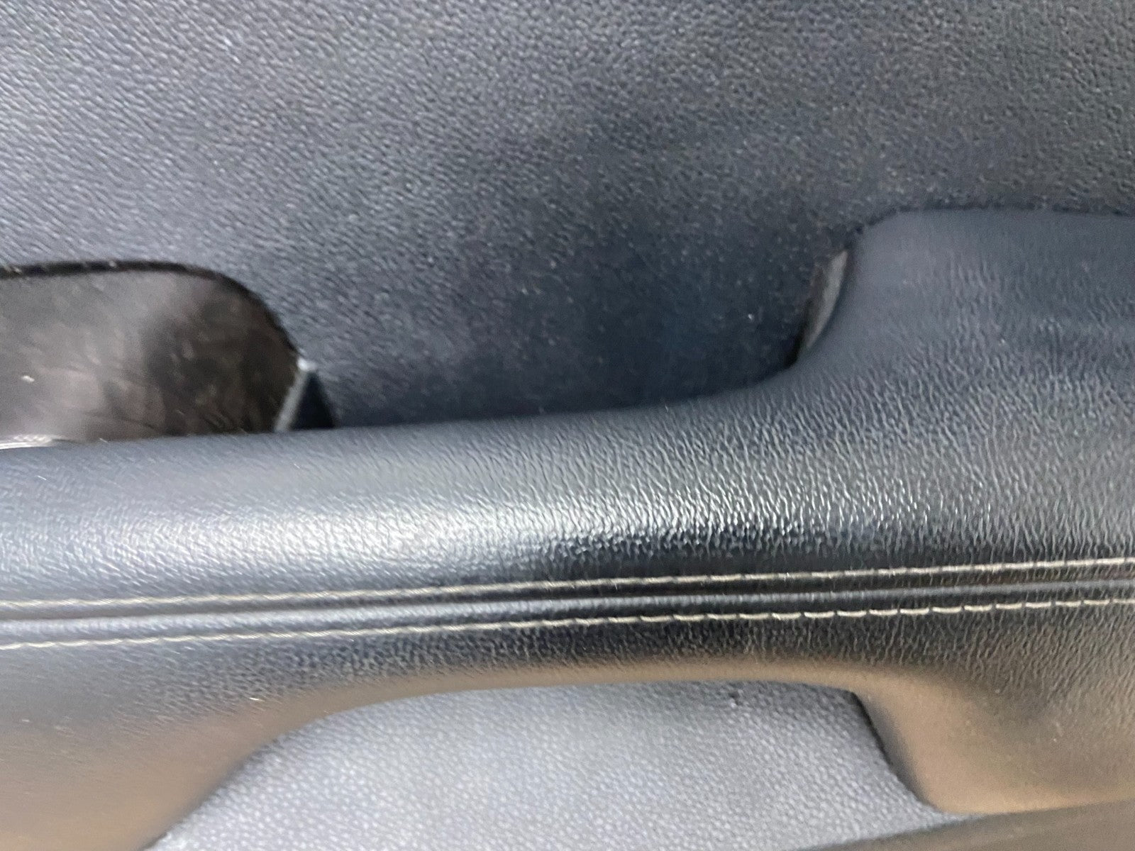 2016 to 2020 Kia Sorento Rear Right Passenger RH Side Door Panel Trim Y4922 DG3