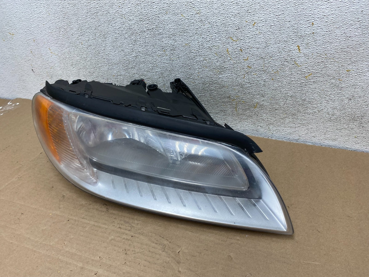 2008 to 2013 Volvo XC70 V70 S80 Right Passenger Side Halogen Headlight AH9382 DW1