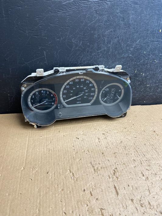 2004 2005 Toyota Sienna Speedometer Cluster Gauge AE4306 DW0