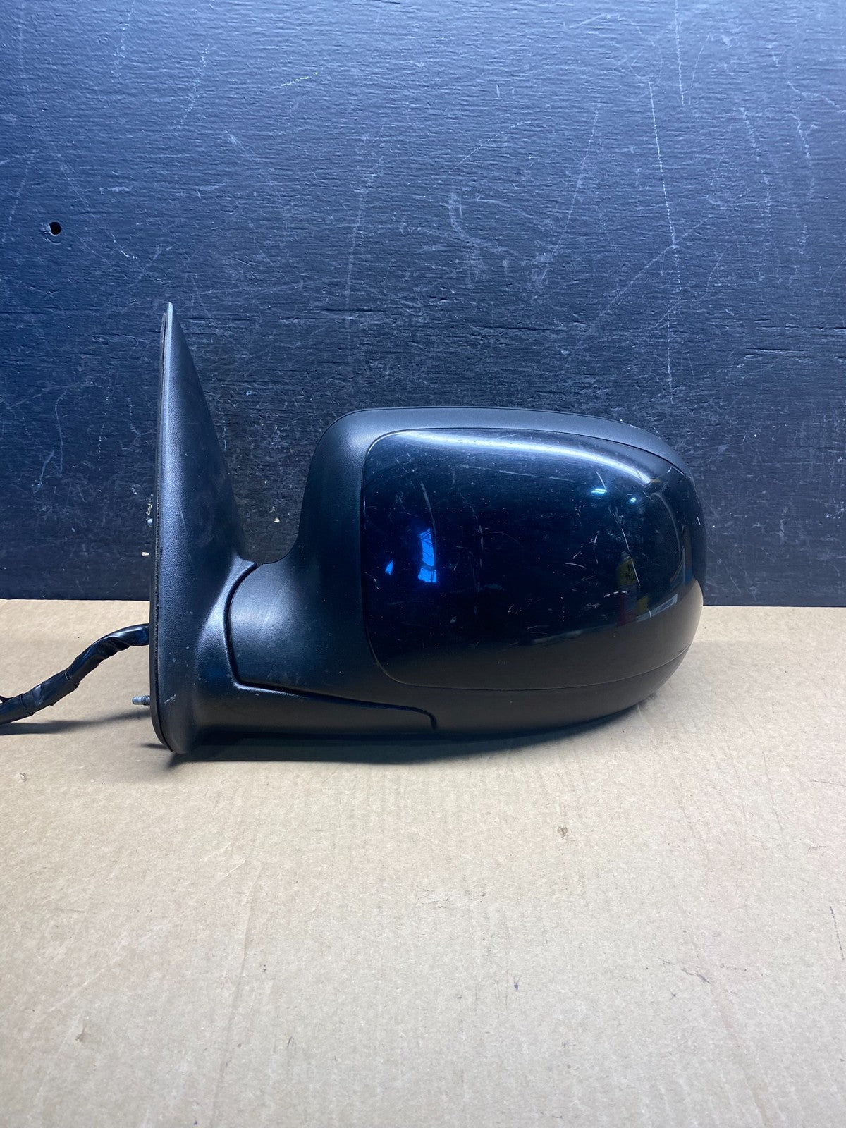 2003-2006 Chevrolet Tahoe Suburban Left Driver LH Turn Door Mirror AG7107 DW0