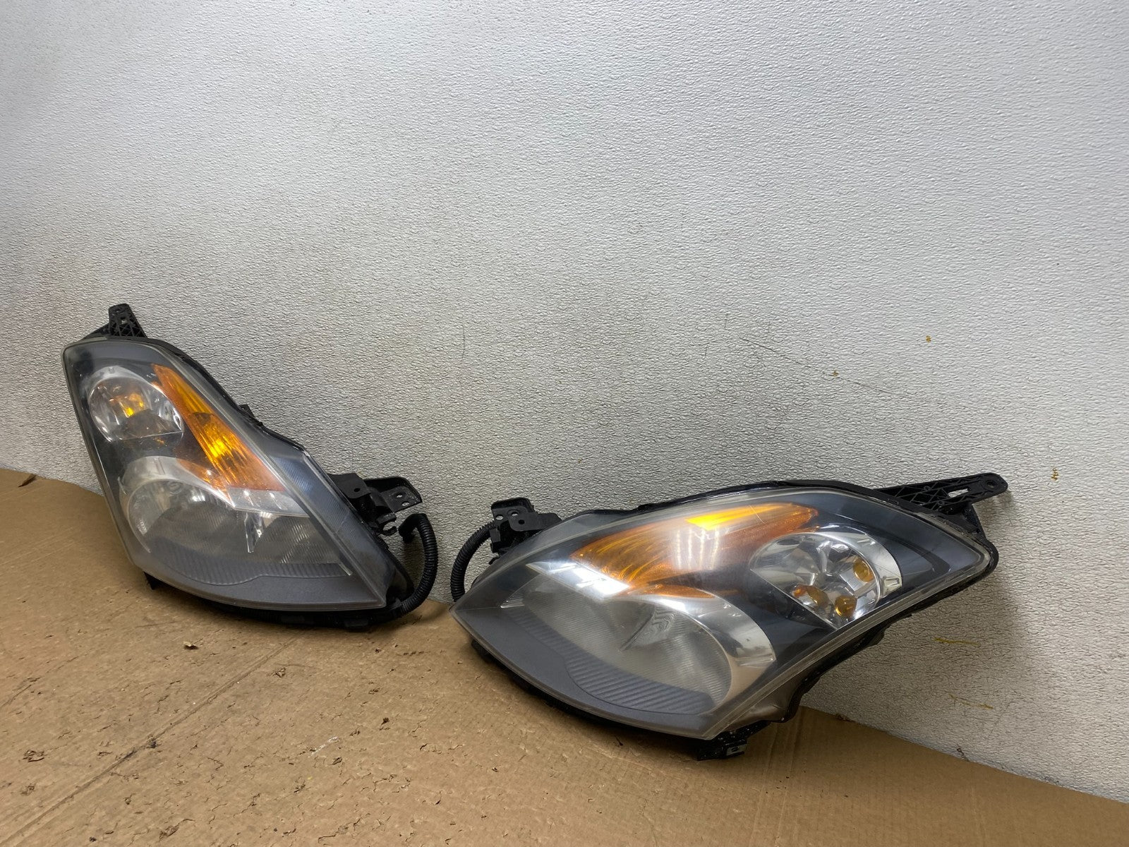 Sedan 2007 2008 2009 Nissan Altima Left+Right Set Headlights V3600 DW1