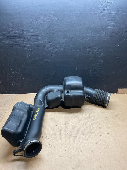 2011 - 2013 Dodge Durango 3.6L Resonator Air Intake Tube E4166 PS3