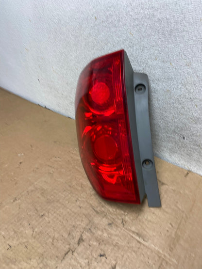 2003 2004 2005 Honda Pilot Left Driver LH Side Tail Light AI8045 LK1