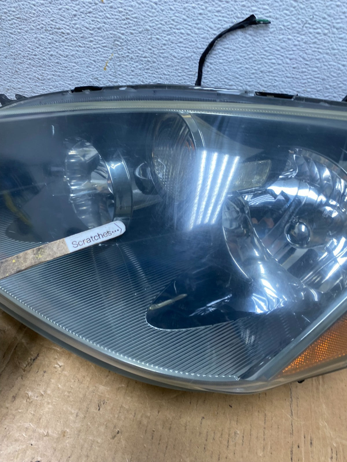 2005 to 2006 Nissan Altima Left+Right Set Halogen Headlights AE2588 DW4
