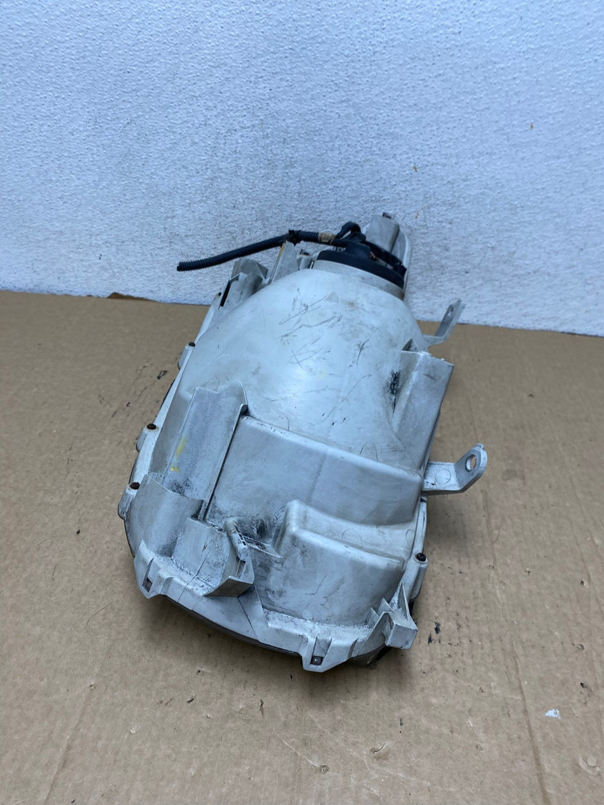 2008 - 2010 Toyota Highlander Left Driver LH Halogen Headlight AG2037 LK6