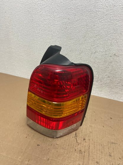 2001 to 2007 Ford Escape Right Passenger RH Side Tail Light AE6108 LK0