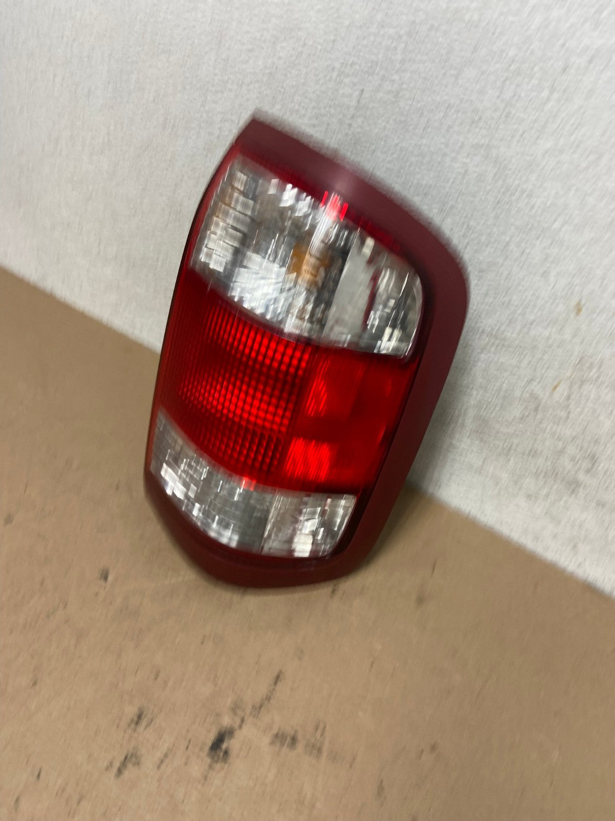 1999 to 2004 Nissan Pathfinder Right Passenger Rh Side Tail light AF4658 LK1