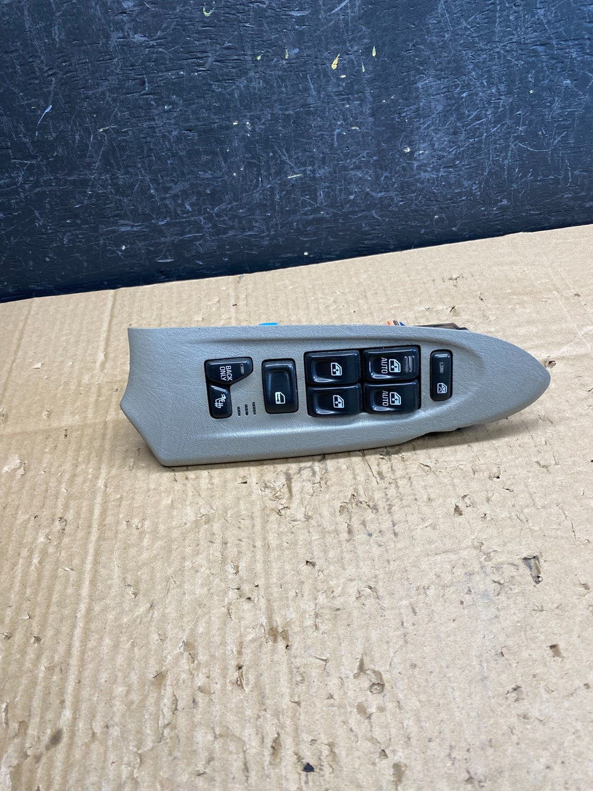 2002-2005 Chevrolet Trailblazer Left Driver Window Control Switch ac9620 DG1