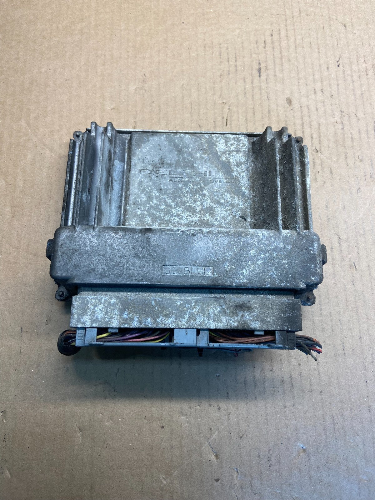 2001-2002 Silverado Tahoe Engine Computer Module 12200411 ECM ECU AF9212 DG1