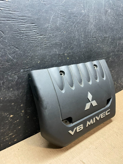 2007 to 2020 Mitsubishi Outlander GT 3.0L V6 Mivec Engine Cover Y9506 DG1