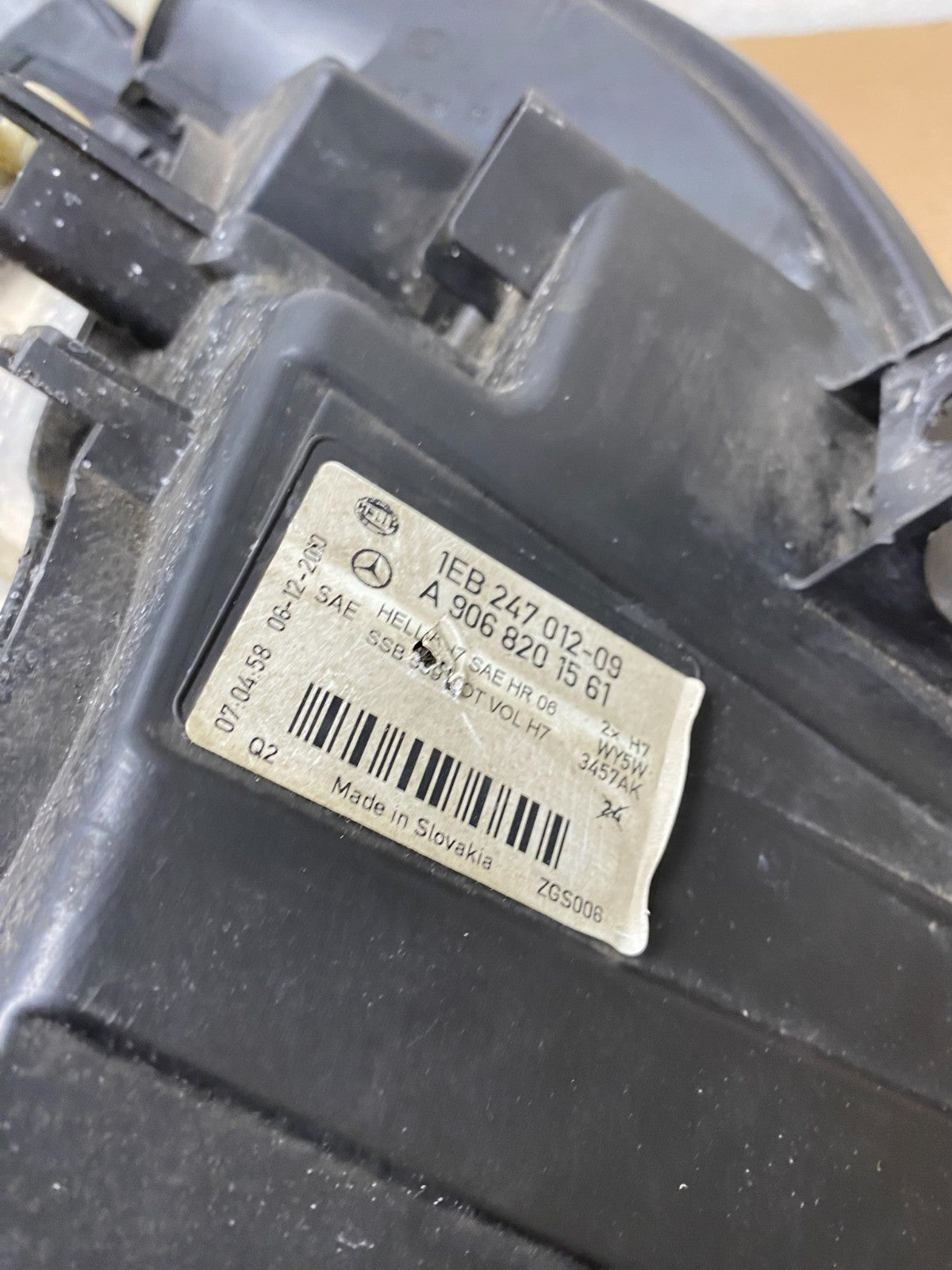2007 to 2013 Mercedes Sprinter Headlight Left Driver Side Halogen AD4336 DW9