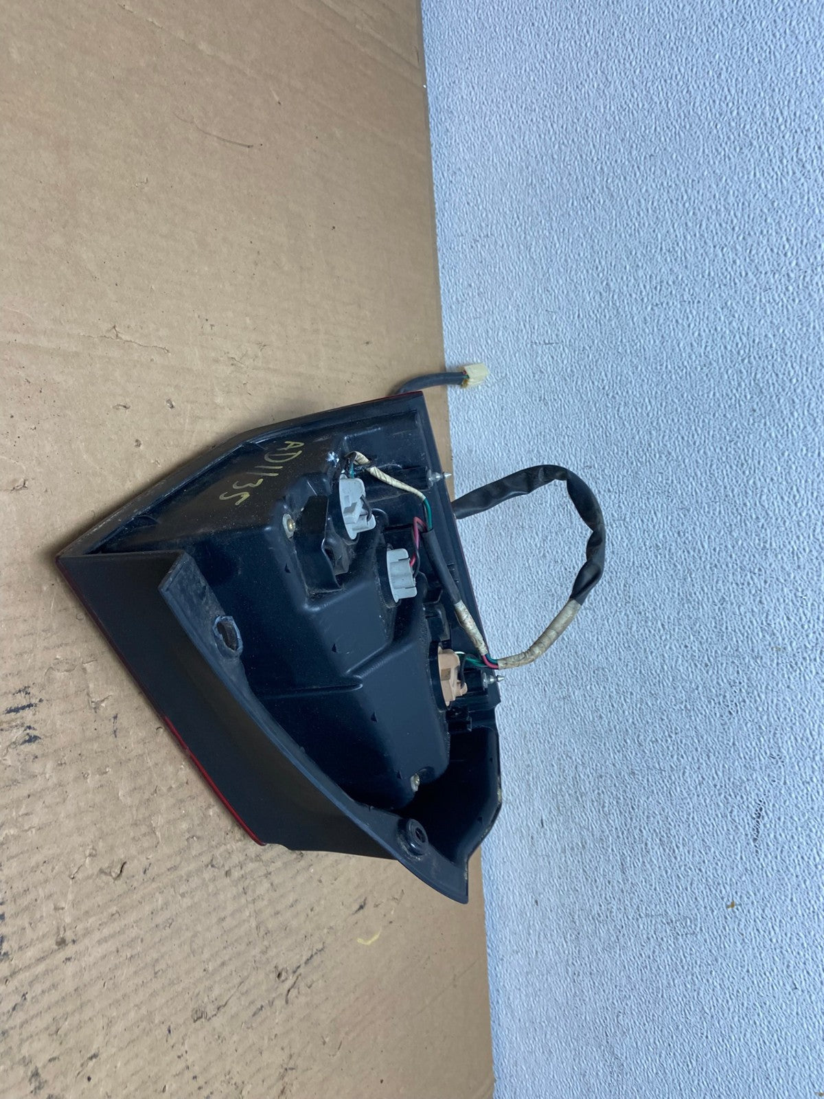 2006-2011 Mitsubishi Endeavor Right Passenger RH Side Tail Light AD1135 LK3