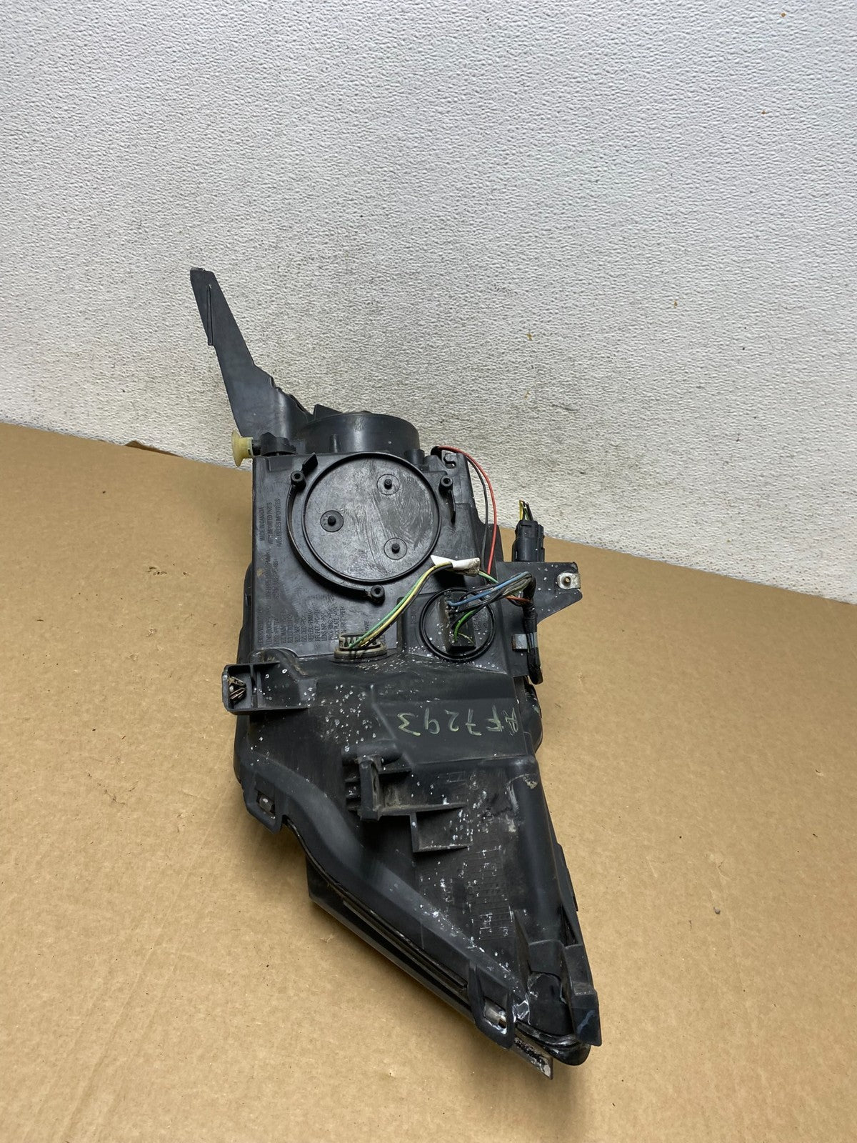 2014 to 2020 Chevrolet Impala Right Passenger RH Headlight Halogen AF7293 DW8