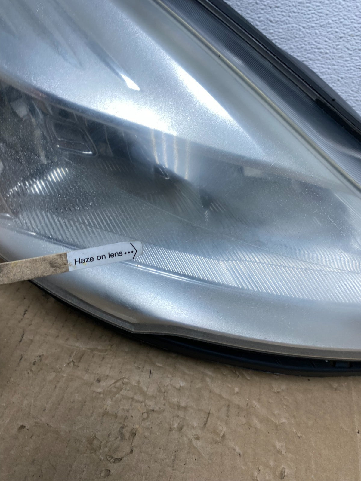 2013 - 2016 Ford Escape Headlight Right Passenger RH Side Halogen AC3841 DW5