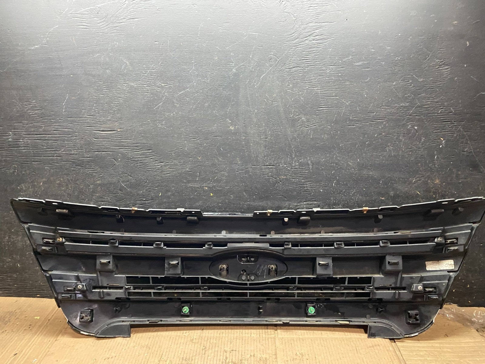 2011 to 2015 Ford Explorer Upper Front Grill Grille Oem W4639 DG10