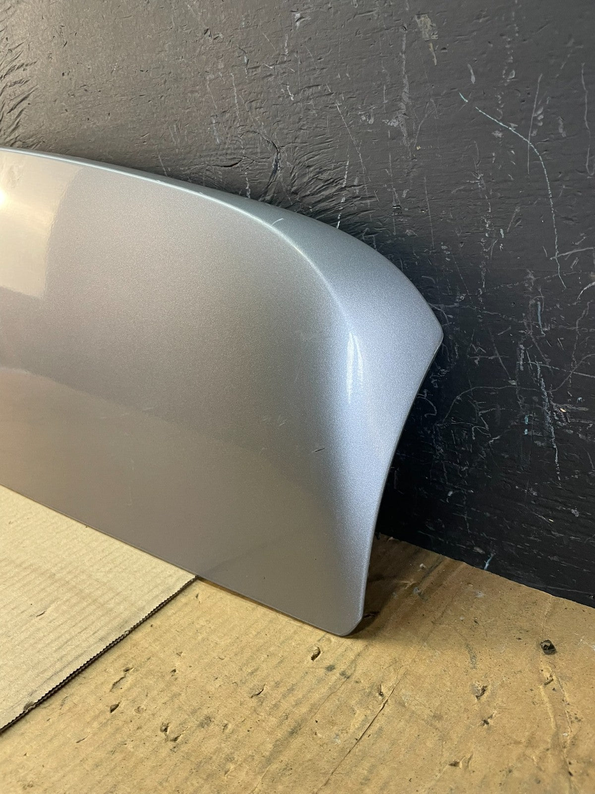 2011 to 2016 Chrysler Town & Country Rear Back Wing Spoiler ab7978 DG1
