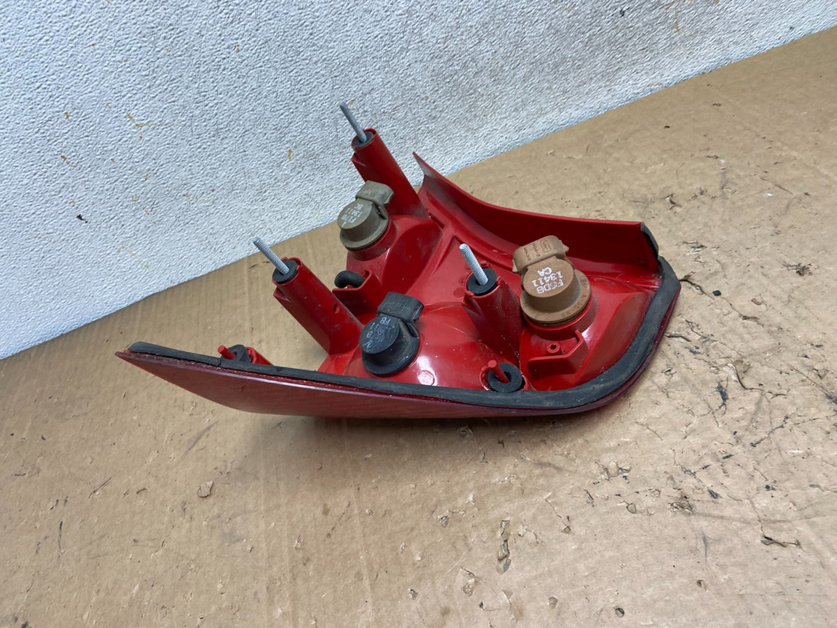 2000 to 2004 Ford Focus Left Driver Side Tail Light DEPO AI9280 LK4