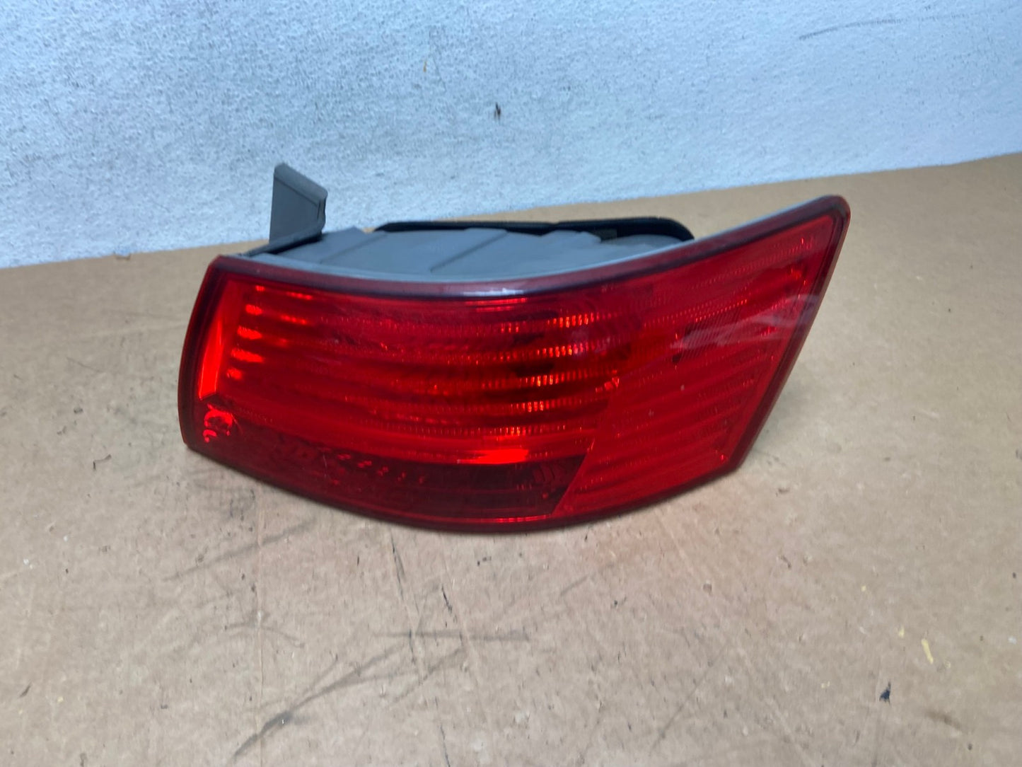 2009 to 2010 Hyundai Sonata Right Passenger Side Tail Light AD6340 LK0